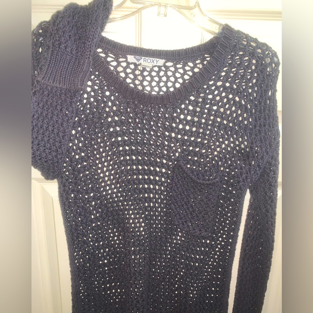 Roxy fishnet pullover sweater | med